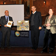 Andrea Benetti premiato all'Universita' di Bari
